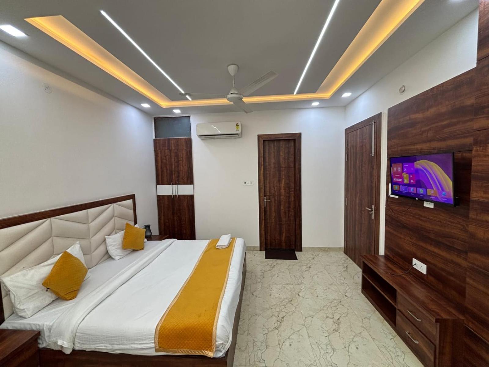 Hotel Ganga Palace - Agra 아그라 외부 사진